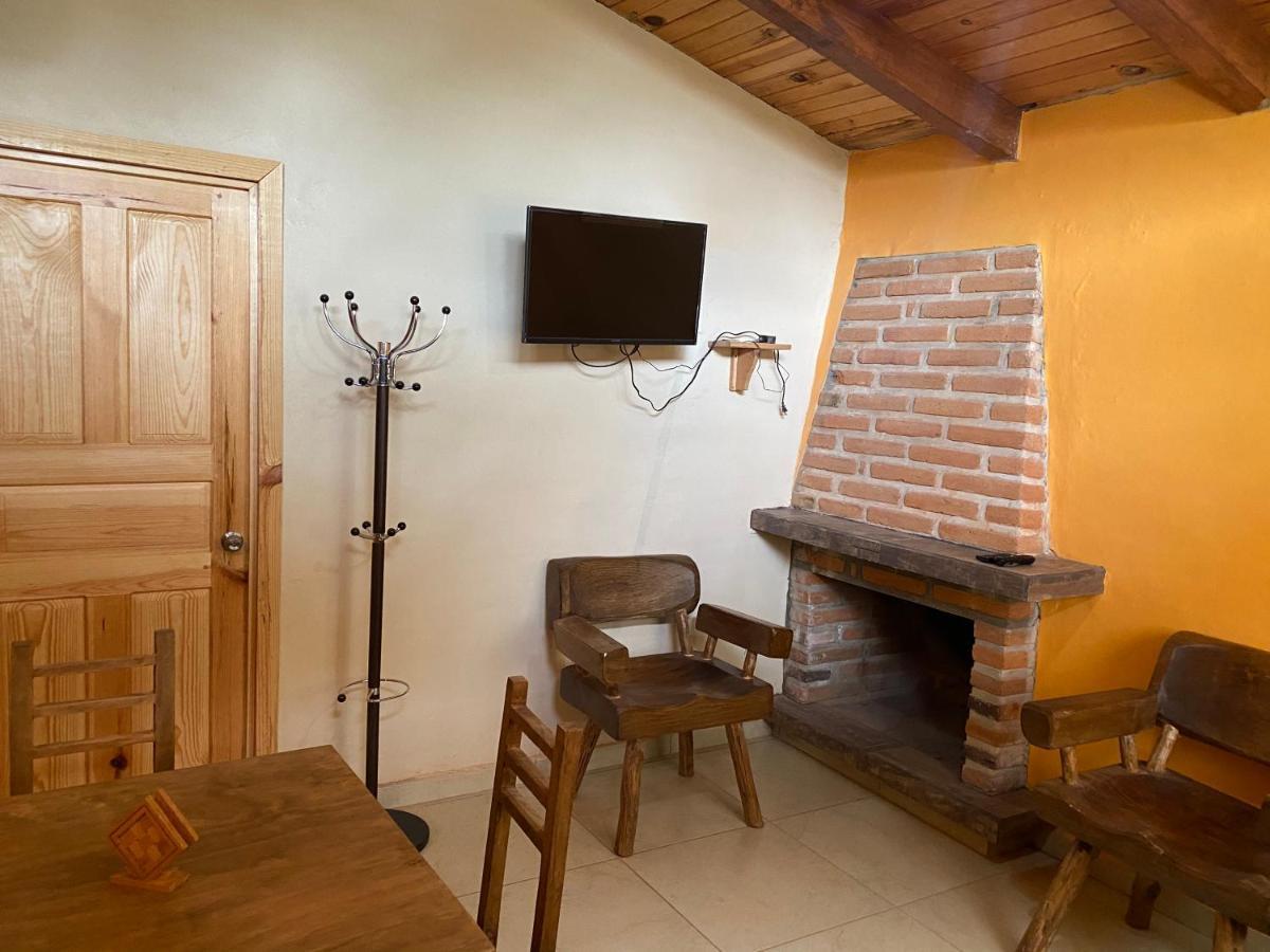 Los Pirineos มาซามิตลา ภายนอก รูปภาพ